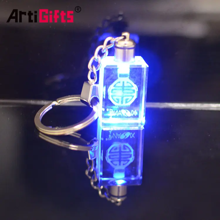Keychain Manufacturers Wholesale 3D Laser Engraving Blank Glass Photo Keyring Transparent Led Crystal Key Chain Keychain