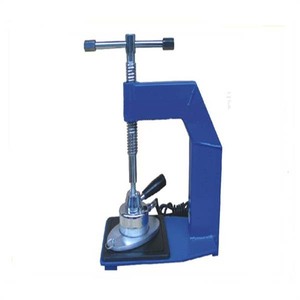 Macchina Vulcanizzatrice per Pneumatici con Controllo della Temperatura e Temporizzazione - Product Image 4