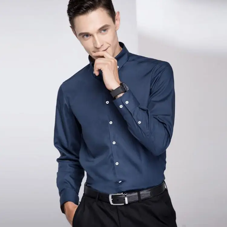 フォーマルな綿60% の新しいスタイルの長袖シャツ、カフボタン付きの青いメンズシャツ
