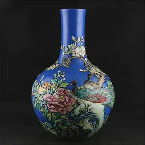 Jingdezhen antieke famille rose porselein gesneden keramische blauwe vaas voor collection