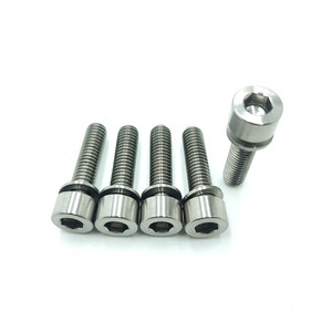 M5x40mm Hexagonale Culasse <span class=keywords><strong>Tige</strong></span> de Vélo <span class=keywords><strong>Titane</strong></span> Boulons Pince De <span class=keywords><strong>Selle</strong></span> En <span class=keywords><strong>Titane</strong></span> Vis - Product Image 1