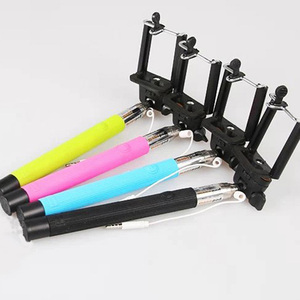 Venta al por mayor cable colorido pole <span class=keywords><strong>selfie</strong></span> palo con cable para el <span class=keywords><strong>iphone</strong></span> y Android Smart phone - Product Image 3