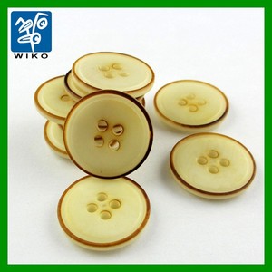 4 agujeros de sencillez y novedad nuez de corozo botones para el juego - Product Image 1