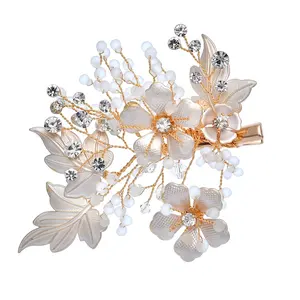 Handgemachte Kopfschmuck Haar Zubehör Schmuck Perlen Blume Braut Kristall Haarband Gold Blatt Frauen Hochzeit Haar Clips