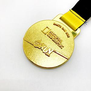 Medalla de Honor Nacional de Metal Personalizada, Medalla Deportiva con Fundición e Impresión Tipográfica - Product Image 4