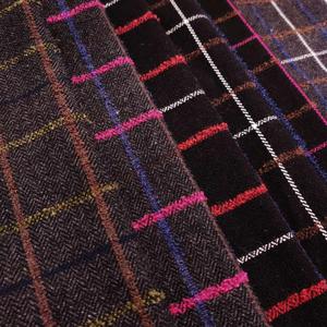 Nouveauté 2025, prix bas, <span class=keywords><strong>tissu</strong></span> tissé en laine mélangée à carreaux jacquard pour costume et manteau - Product Image 1