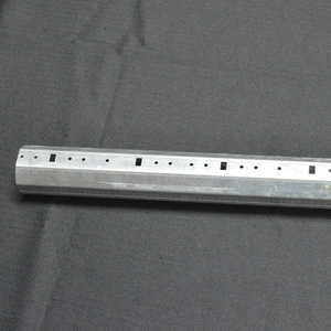 Tubo Octagonal Galvanizado para Persianas Enrollables, Hecho en China - Product Image 2