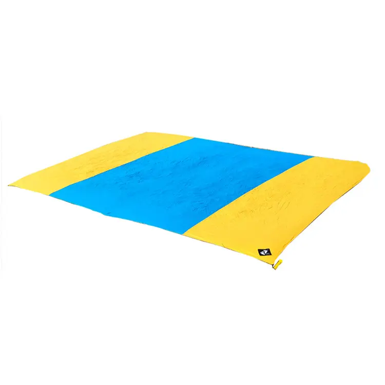 Extra large foldable nylon waterproof outdoor custom pocket sand proof Camping Picnic Multiplayer Tourist Mat Beach Blanket