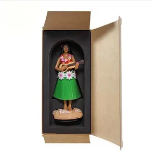 Bambola Giocattolo dei bambini Gonna di Erba Hawaiano Twist Dancing Girl Auto Della Decorazione Della Resina Artigianato