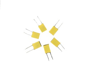 ตัวเก็บประจุฟิล์มโพลีเอสเตอร์เคลือบโลหะขนาดเล็ก 63, 100, 250, 400 โวลต์กระแสตรง - Product Image 5