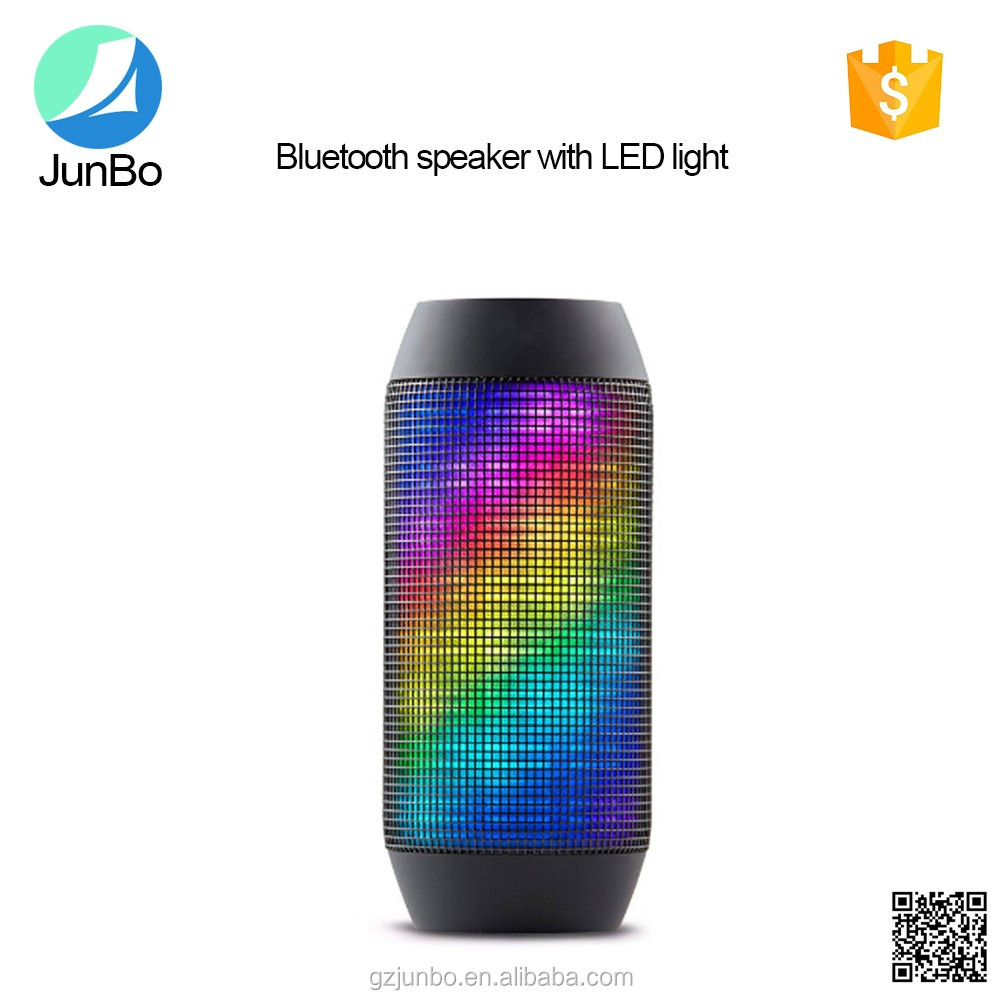 Новый многофункциональный беспроводной портативный bluetooth динамик с ПРИВЕЛО свет