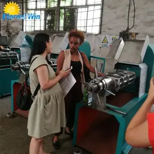 screw oil press machine for a wide variety of seeds including dried larvae