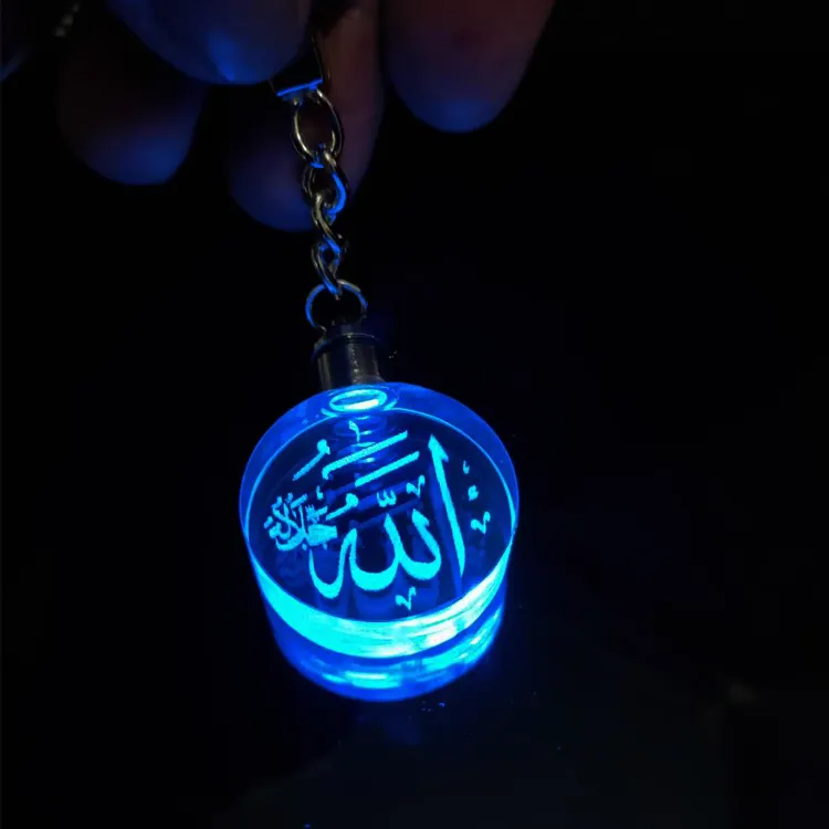 ขายส่ง K9ที่กำหนดเอง3D สลักอิสลามคัมภีร์กุรอาน Bomboniere คริสตัลมูฮัมหมัดพวงกุญแจแก้วอัลลอพวงกุญแจสำหรับของขวัญทางศาสนา