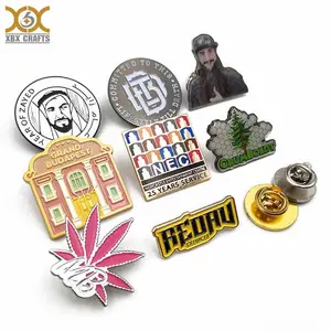 Pin Kerah Enamel Keras Logam Emas Magnetik Kustom