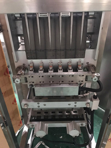 Máquina Automática de Empaquetado de Bolsas de 6 y 4 Carriles para Extracto de Frutas, Plantas, Helados en Polvo - Product Image 3