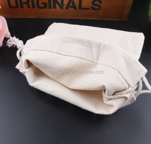 ถุงผ้าฝ้ายแบบหูรูดขนาด10x15ซม. กระเป๋าใส่ของขวัญผ้าใบกระเป๋าผ้าคอตตอนแบบพับได้พิมพ์โลโก้ตามสั่ง - Product Image 3