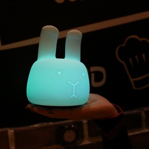 Co-A Pelo Soffice Coniglio Nursery Lampada Luce il Bambino di Notte, modalità Multi-Color Eye-cura, carino Silicone fancy luce - Product Image 6