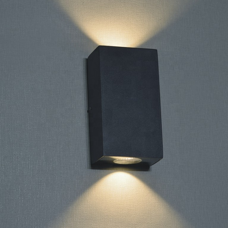 Waterproof Outdoor Lighting Surface Mounting LED Wall Lamp, Painted Gery Color Aluminium Finished 3000K Warm Light Color