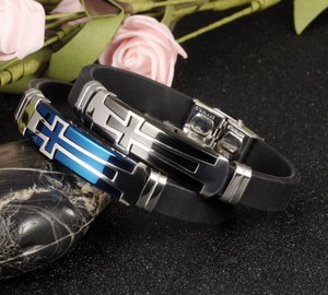 Religiosi delle Christian Triple Colori gioielli In Acciaio Inossidabile Del Braccialetto del Silicone croce braccialetto del silicone - Product Image 5