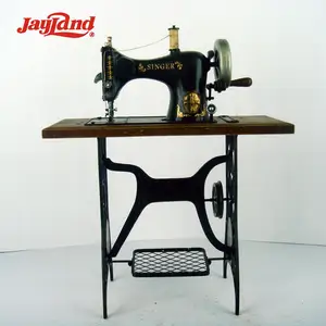 Винтажная швейная машина масштаб 1:4