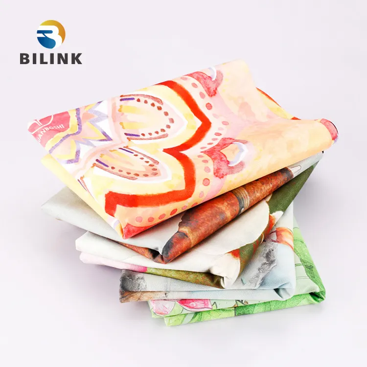 Bilink เสื่อโยคะพับได้เป็นมิตรกับสิ่งแวดล้อม,เสื่อโยคะผ้าไมโครไฟเบอร์หนังนิ่มสำหรับเดินทางทรงสี่เหลี่ยม