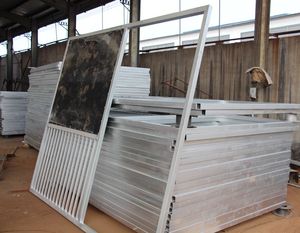 Chất lượng cao Nhà Máy Giá mạ kẽm Úc Mỹ phổ biến bán ngựa ổn định với HDPE Panel(XMR-HS1) - Product Image 4
