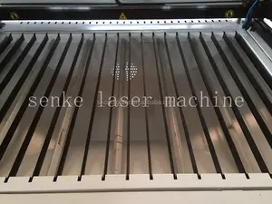 <span class=keywords><strong>Prix</strong></span> de la machine de découpe laser CNC SKL-1390, automatique, refroidie à <span class=keywords><strong>l</strong></span>'<span class=keywords><strong>eau</strong></span>, pour métal, caoutchouc, bois, plaque de découpe, prise en charge AI BMP - Product Image 4