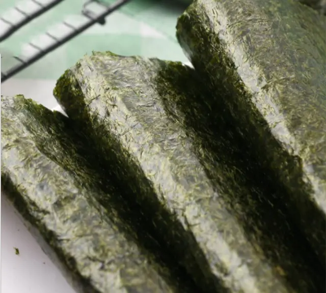 Seaweed rolls seafood gold quality nori