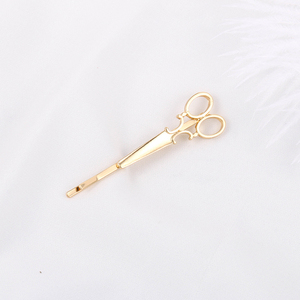 Accesorios para el cabello <span class=keywords><strong>de</strong></span> mujer a la moda Clip <span class=keywords><strong>de</strong></span> pelo triangular <span class=keywords><strong>de</strong></span> Metal <span class=keywords><strong>de</strong></span> aleación geométrica para el cabello Luna círcu - Product Image 5