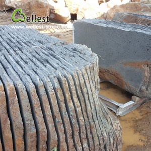 Cạnh thô Xám Núi Lửa Bazan Lava Slab với Tự Nhiên Lỗ Bên Trong - Product Image 1