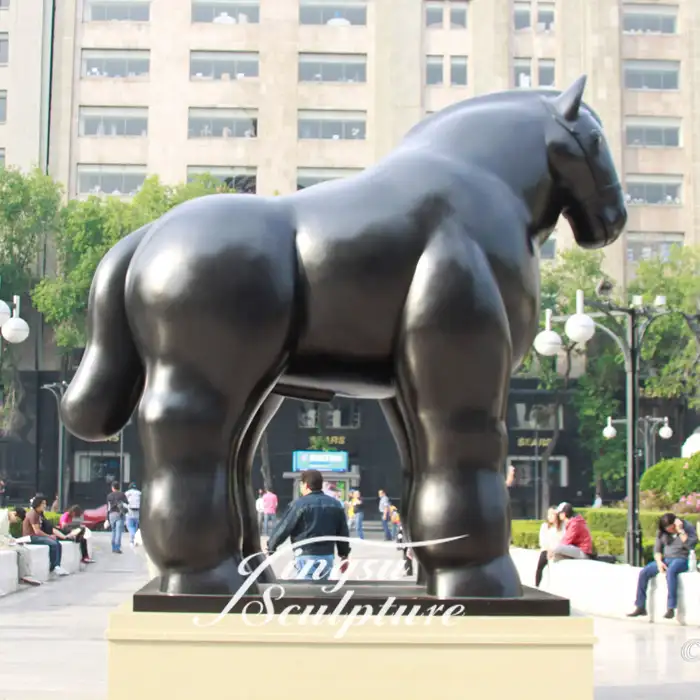 Famoso latón Fernando Botero, escultura de caballo