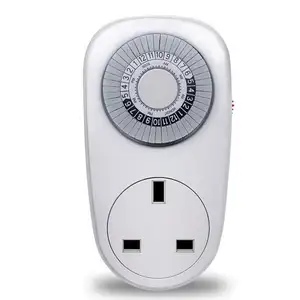 24 ชั่วโมง Programmable Mechanical Mini UK Plug Timer Switch 230 โวลต์ประหยัดพลังงาน