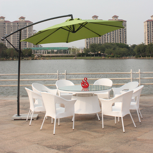 Ensemble <span class=keywords><strong>de</strong></span> <span class=keywords><strong>table</strong></span> à manger <span class=keywords><strong>de</strong></span> patio en rotin rond <span class=keywords><strong>de</strong></span> conception traditionnelle avec 8 chaises <span class=keywords><strong>et</strong></span> <span class=keywords><strong>parasol</strong></span> pour <span class=keywords><strong>jardin</strong></span>, cour ou hôtel, mobilier d'extérieur - Product Image 1