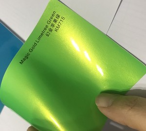 Rollo de vinilo amarillo fluorescente de alto brillo para revestimiento de coche, película de Coral mágica, rollo de PVC para gráficos de flotas de coches de carreras