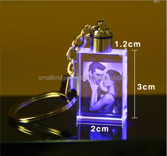 Özelleştirilmiş yeni tasarım cam anahtarlık Led kristal anahtarlık nikah hediyelikleri