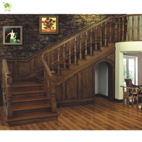 Balustres d'escalier en bois de chêne sculpté de luxe, design décoratif, main courante d'escalier en bois