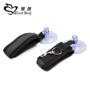 Lobo negro mano del producto del sexo para chupar la puerta de sujeción piernas juguete masculino del sexo bondage moderación - Product Image 1