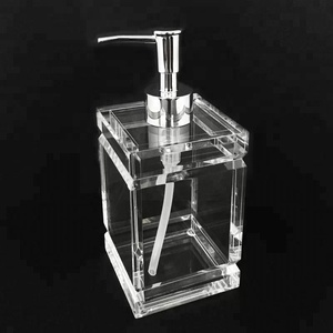 <span class=keywords><strong>Set</strong></span> di <span class=keywords><strong>Accessori</strong></span> da <span class=keywords><strong>Bagno</strong></span> in Acrilico Trasparente di Lusso per Hotel, 4 Pezzi, Novità 2024, Bestseller dalla Cina - Product Image 2