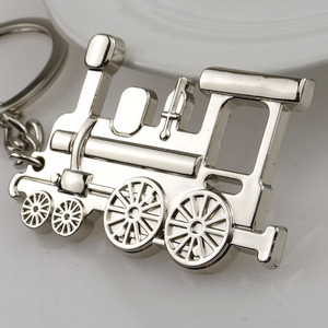 Mini Steam Engine <strong>Shape</strong> <strong>Key</strong> Chain Souvenir Metal Railway Carriage Keyring Promotion Retro <strong>Train</strong> Keychain - Product Image 3
