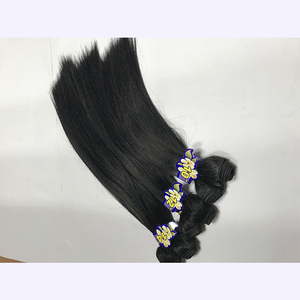 Adorabile Tessuto dei <span class=keywords><strong>capelli</strong></span> Sintetici Yaki Dritto 6pcs Estensioni dei <span class=keywords><strong>capelli</strong></span>, la testa piena in pacchetto a buon mercato di estensione dei <span class=keywords><strong>capelli</strong></span> sintetici - Product Image 4