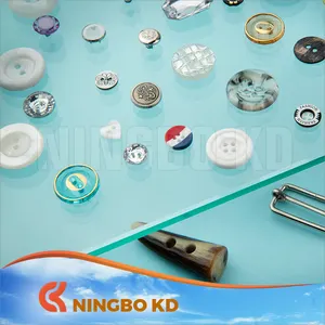 Fashion Wholesales Plastic Resin Shirt Button for Garment