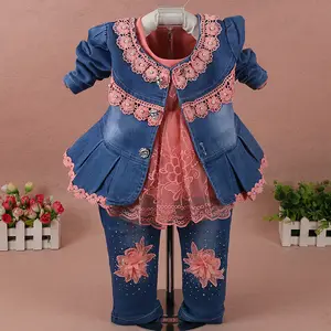 2019 nova boutique de design de moda flor rendas denim três peças conjunto de roupa de crianças por atacado roupa de crianças na venda quente