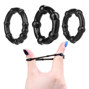 Ser fetiche con cuentas Ultra elástico amor Cock Ring Set 3 Pack en blanco y negro - Product Image 1
