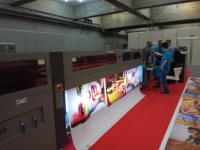 Yotta H3200 Pvc autocollant vinyle Uv imprimante hybride 1.8M 3.2M 5M grande affiche carrosserie papier peint Uv rouleau à rouleau Machine d'impression