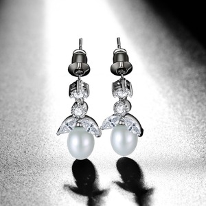 LUOTEEMI qualità Hot New Wedding da sposa bianco CZ colta <span class=keywords><strong>perle</strong></span> d'acqua dolce <span class=keywords><strong>orecchini</strong></span> - Product Image 6