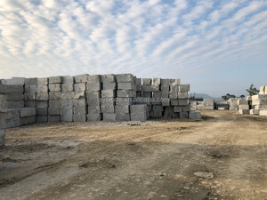 A buon mercato di grandi dimensioni Grezzo granito blocco grigio per la vendita - Product Image 5