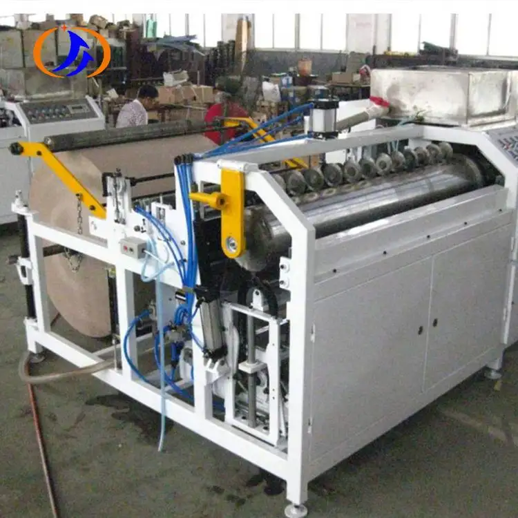 חם מכירות אוטומטי מקביל נייר צינור עושה מכונה נייר עושה מכונה לנייר טואלט לחמניות