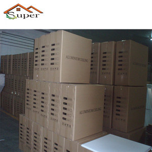 Panneaux de <span class=keywords><strong>plafond</strong></span> en aluminium durables pour l'extérieur, solutions de <span class=keywords><strong>peinture</strong></span> modernes pour la décoration des bâtiments, pour balcon, couloir, patio - Product Image 5