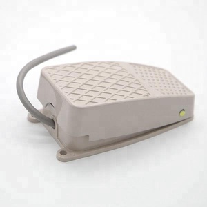 สวิตช์เท้าเหยียบแบบกดติดปล่อยดับ รุ่น FS-2 10A SPDT NO NC  วัสดุโลหะกันลื่น - Product Image 2