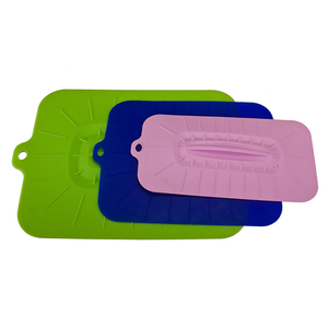 China Custom Set of 4 Food Grade Airtight Reusable Flexible Rectangle Suction <strong>Silicone</strong> <strong>Lid</strong>